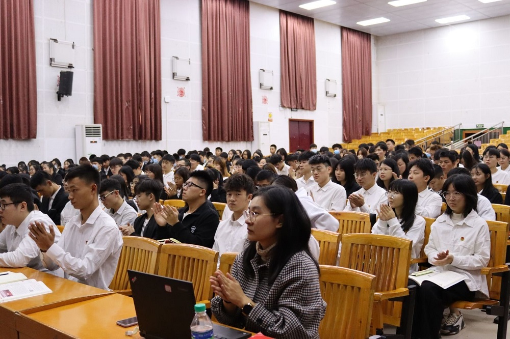 第二期入黨積極分子培訓(xùn)班學(xué)員圖.jpg